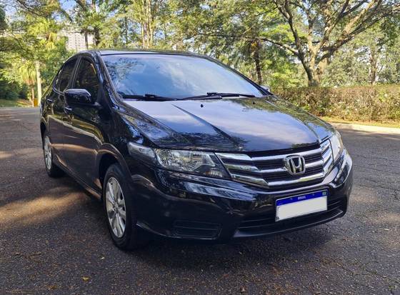 HONDA CITY 1.5 LX 16V FLEX 4P MANUAL HONDA CITY 1.5 LX 16V FLEX 4P MANUAL